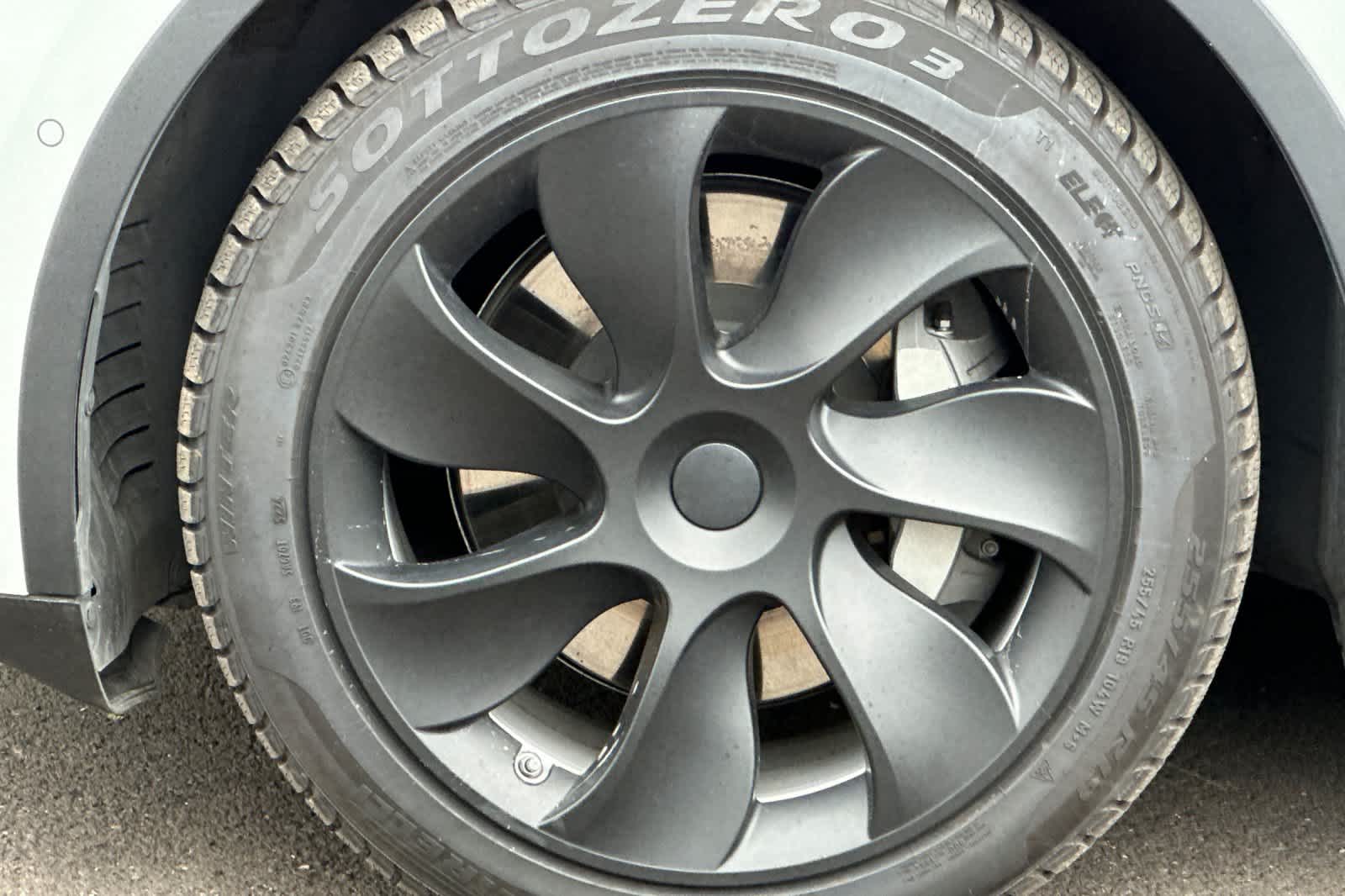 Thumbnail: 2021 Tesla Model Y - 26