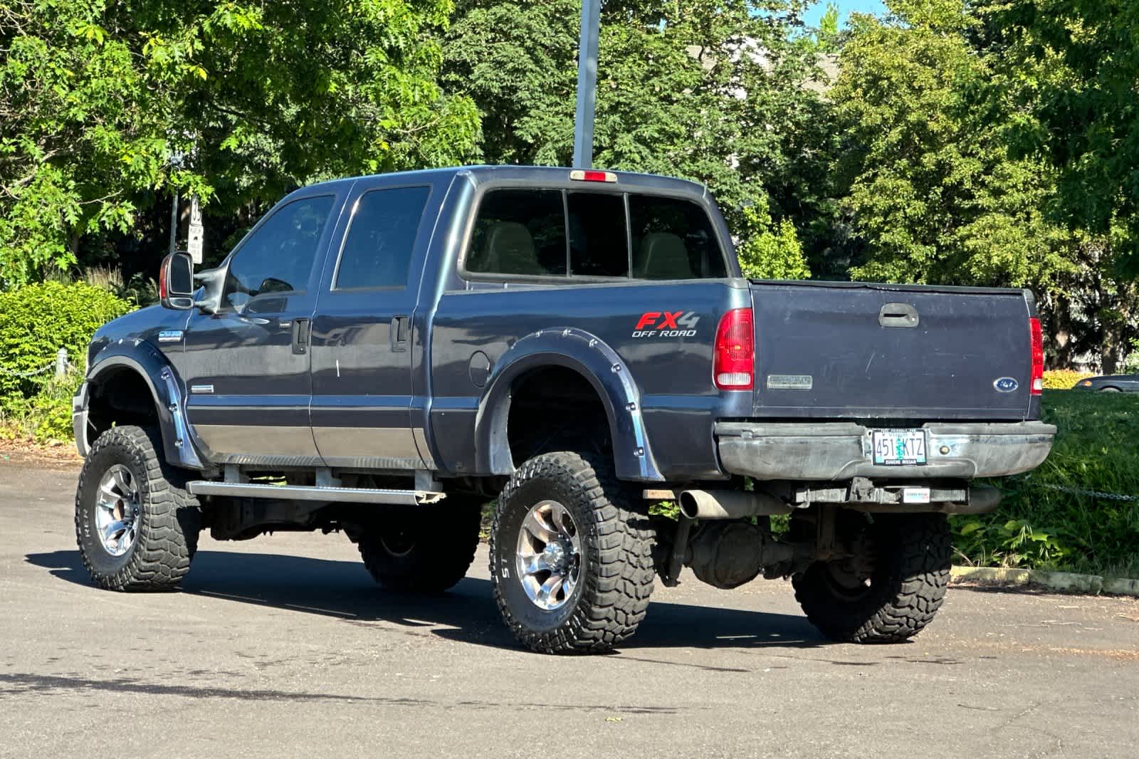 Thumbnail: 2006 Ford F-350 - 6