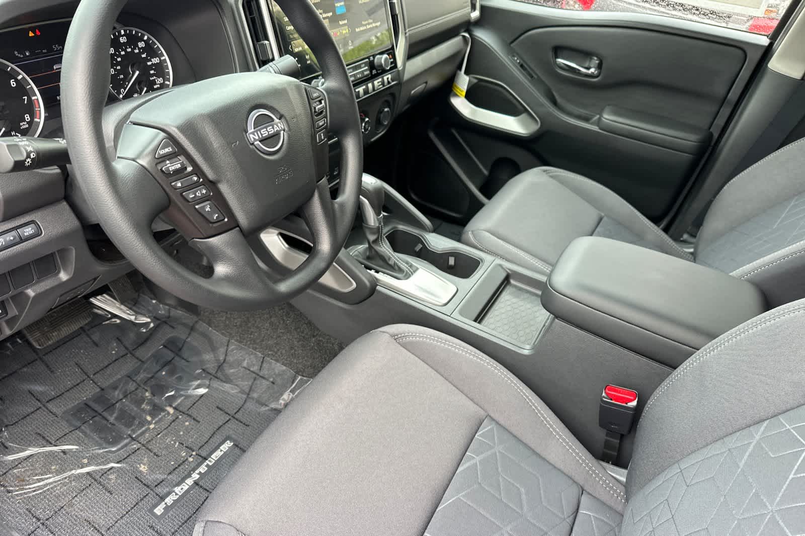 Thumbnail: 2025 Nissan Frontier - 11