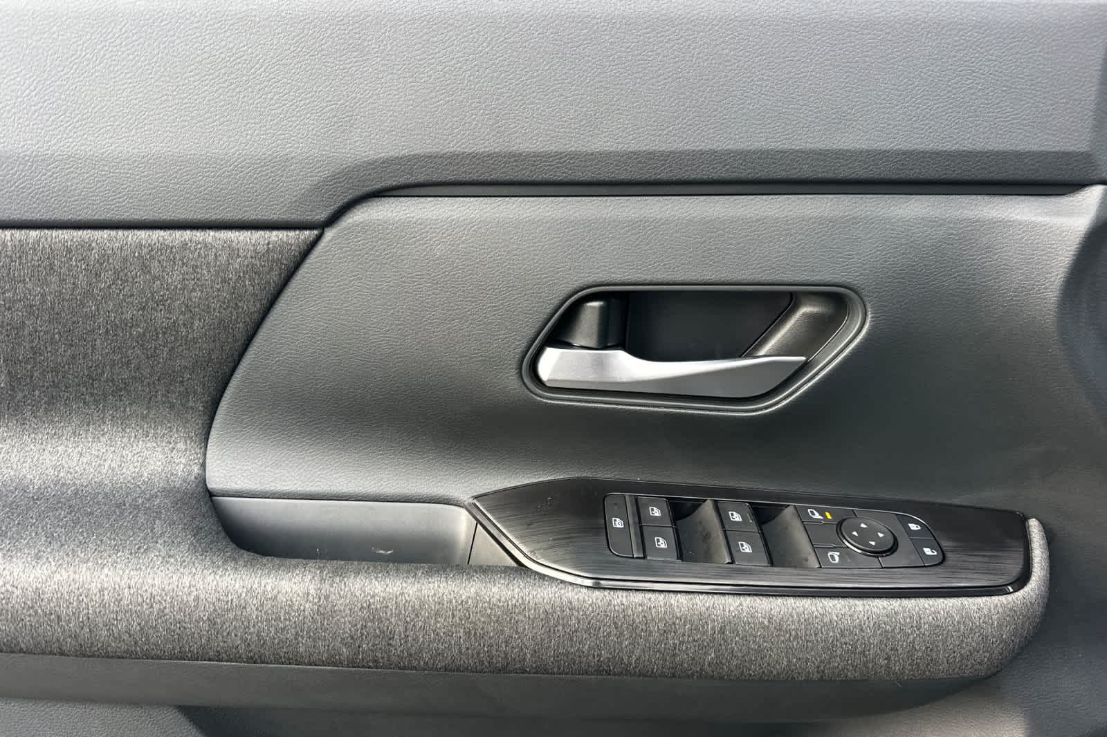 Thumbnail: 2026 Nissan Kicks - 12