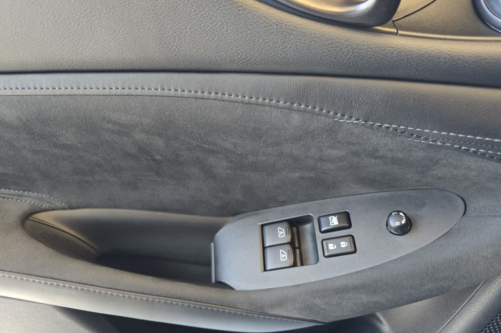 Thumbnail: 2025 Nissan Z - 11