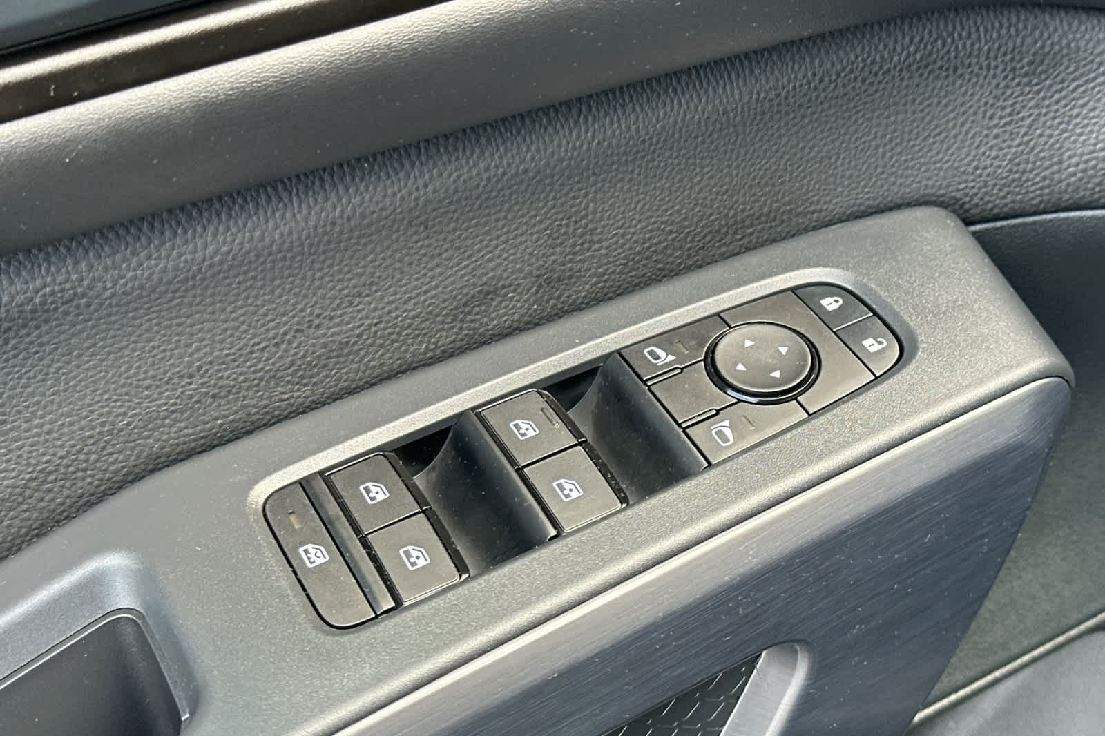 Thumbnail: 2026 Nissan Pathfinder - 13