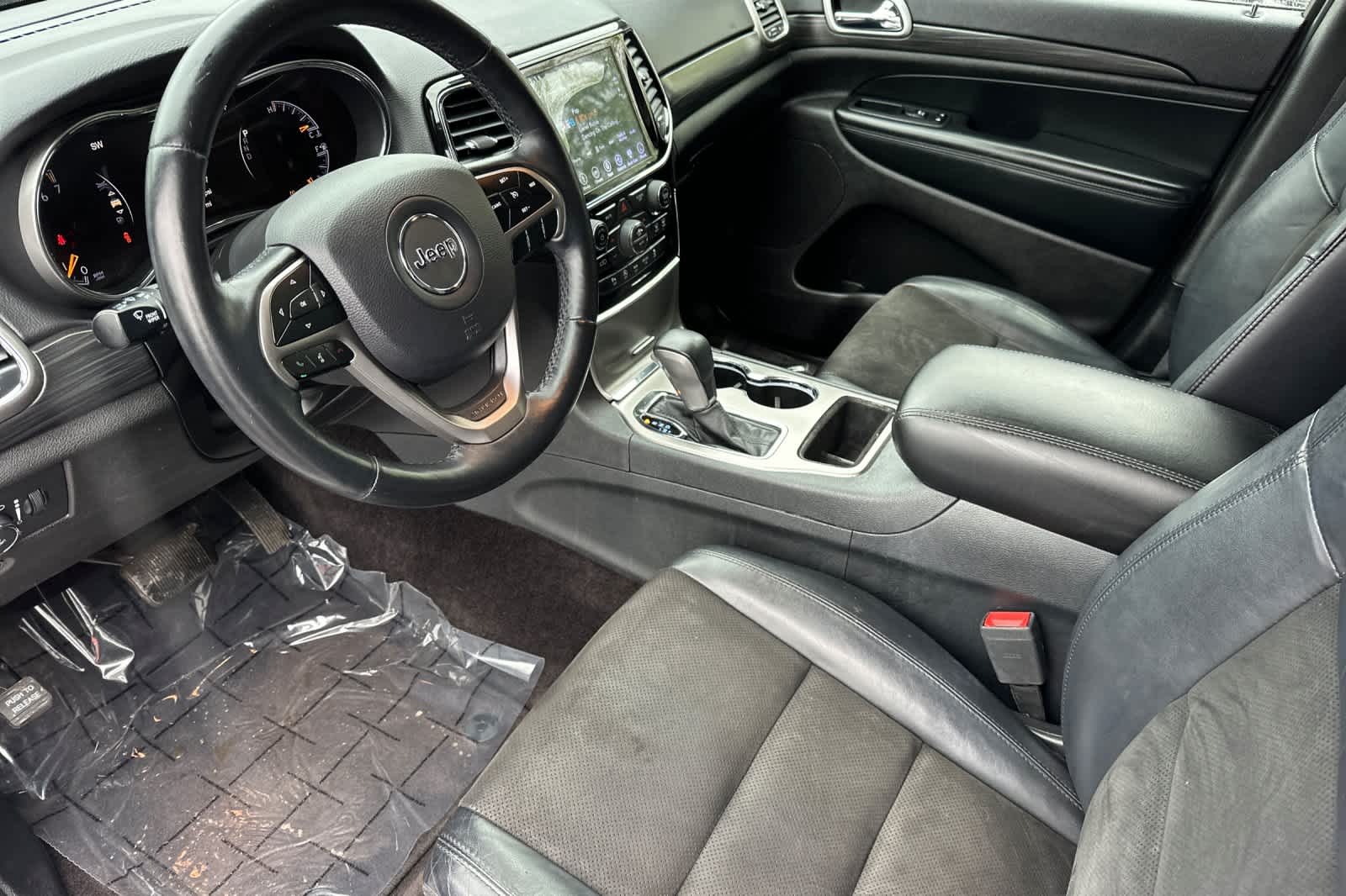 Thumbnail: 2019 Jeep Grand Cherokee - 11