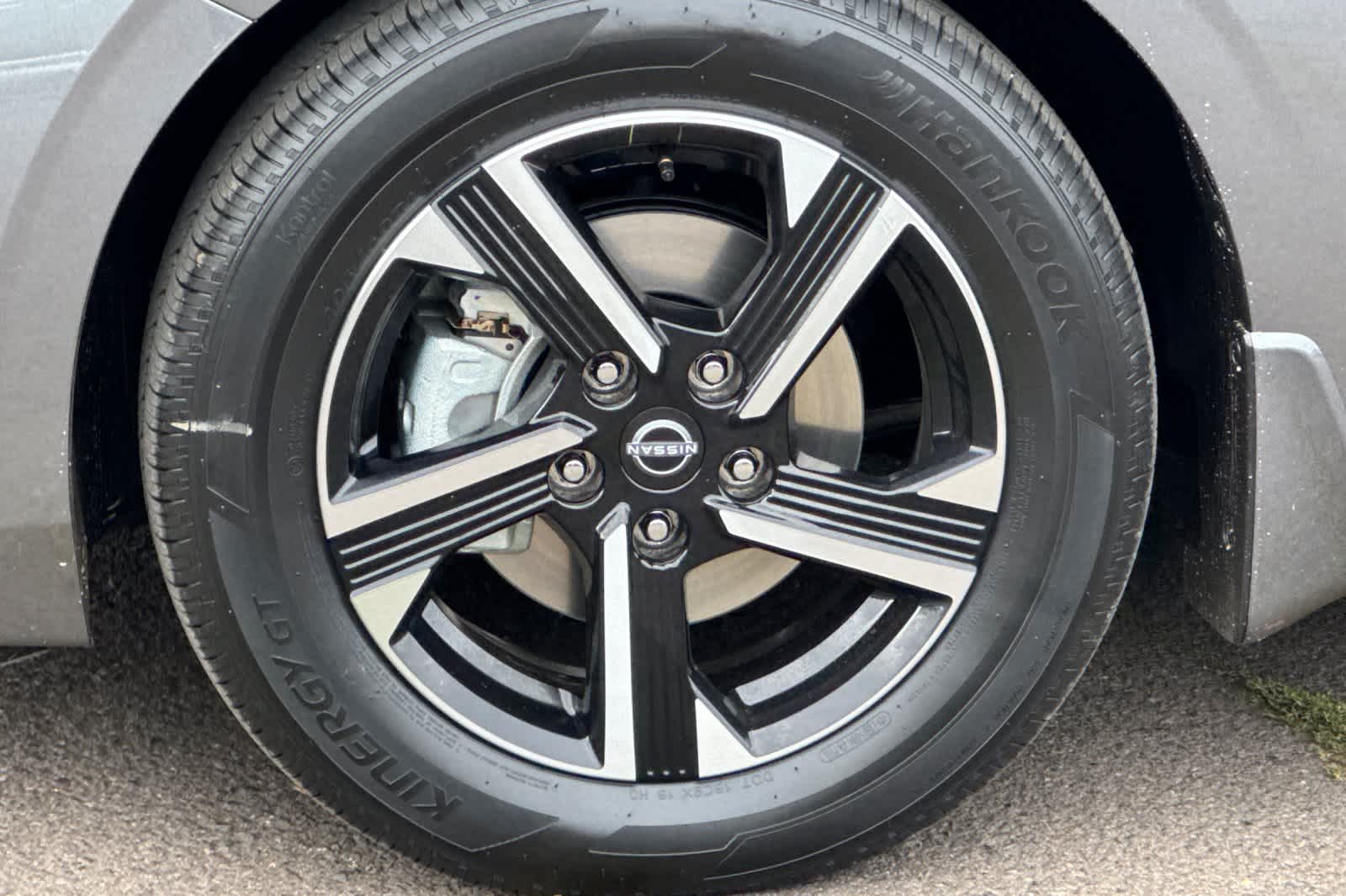 Thumbnail: 2025 Nissan Sentra - 25