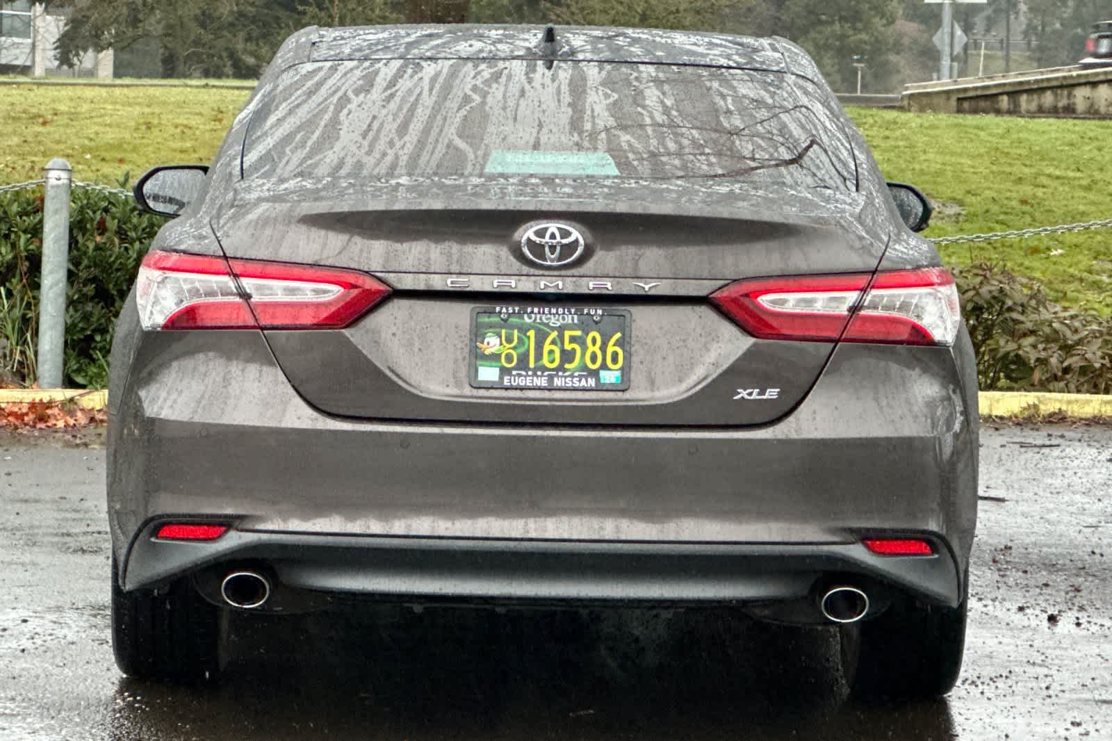 Thumbnail: 2018 Toyota Camry - 7