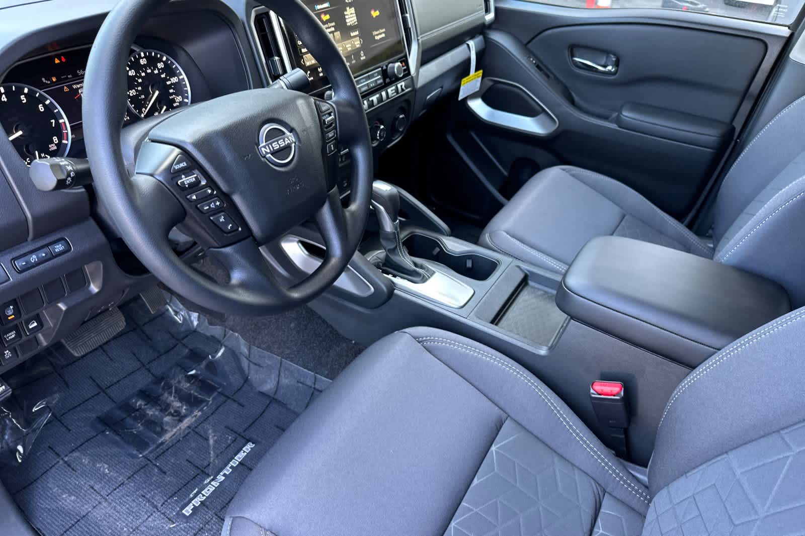 Thumbnail: 2025 Nissan Frontier - 11