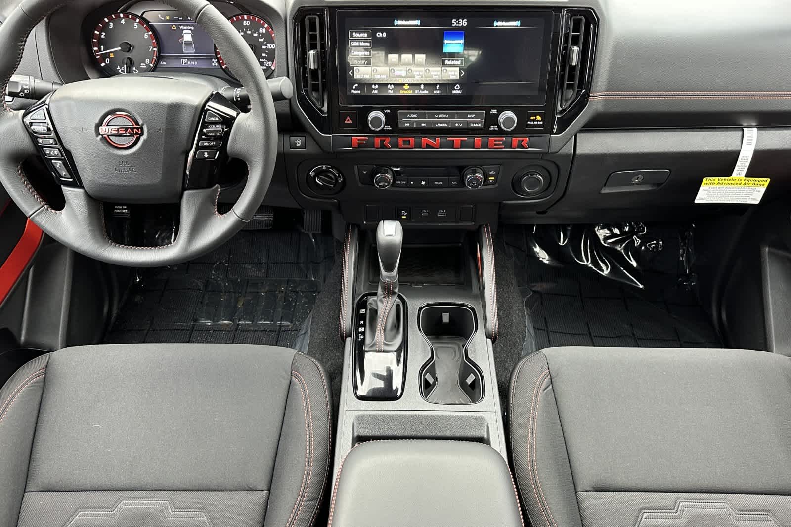 2025 Nissan Frontier PRO-4X photo 3