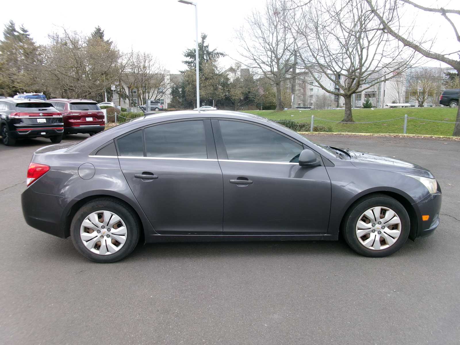 Thumbnail: 2011 Chevrolet Cruze - 6