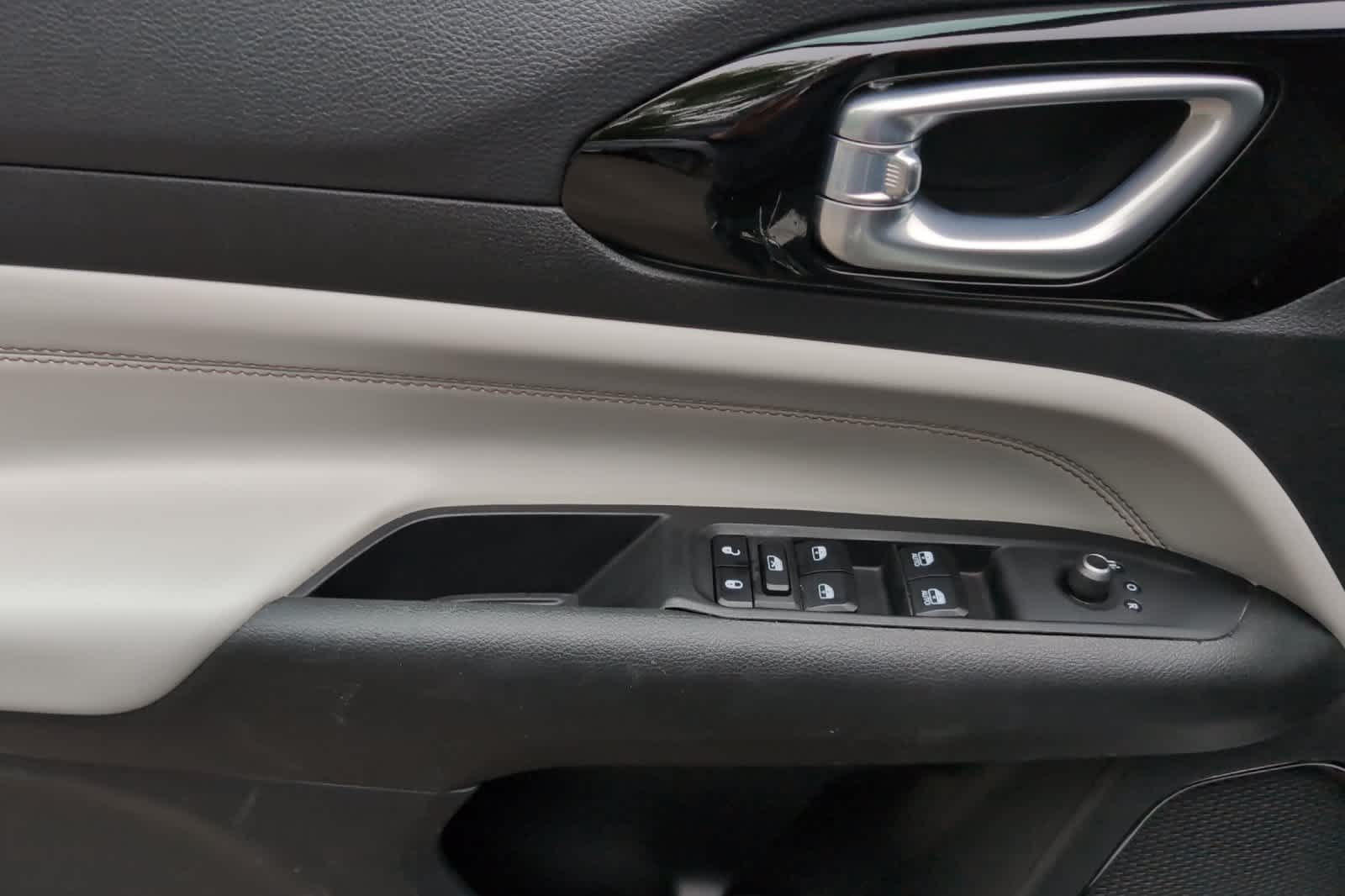 Thumbnail: 2023 Jeep Compass - 12