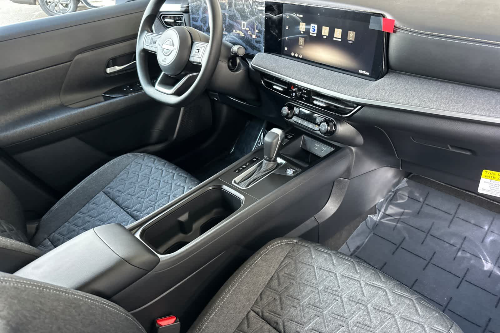 Thumbnail: 2026 Nissan Kicks - 16