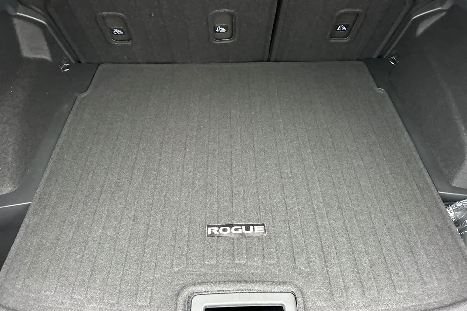 Thumbnail: 2026 Nissan Rogue - 15