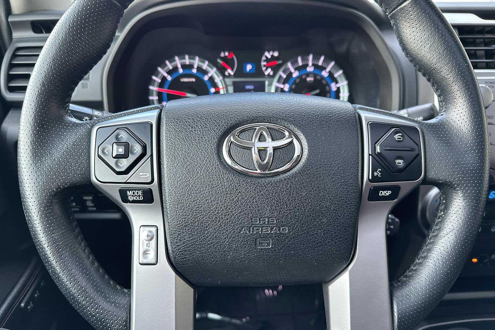 Thumbnail: 2014 Toyota 4Runner - 24