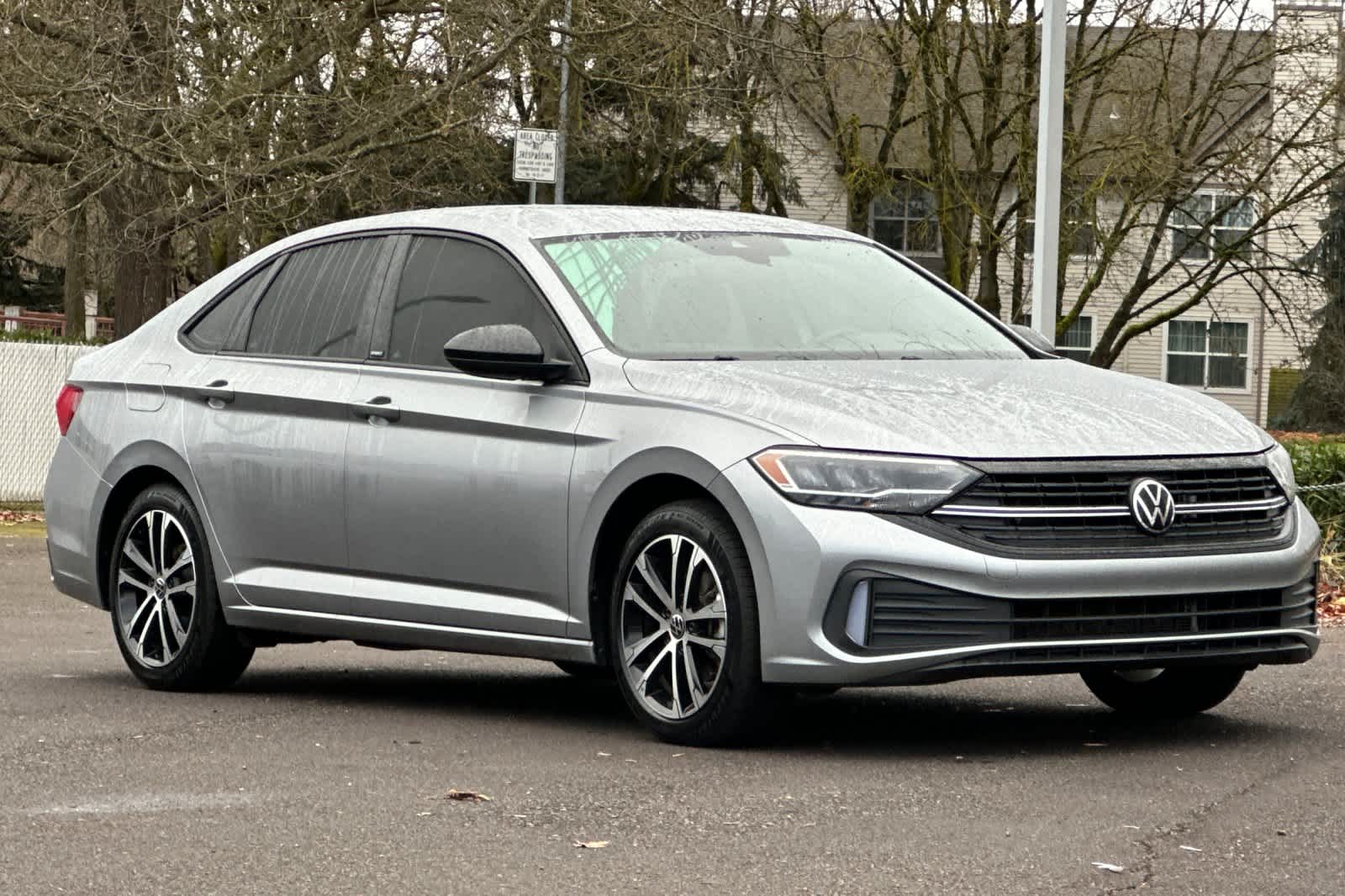 Thumbnail: 2023 Volkswagen Jetta - 9