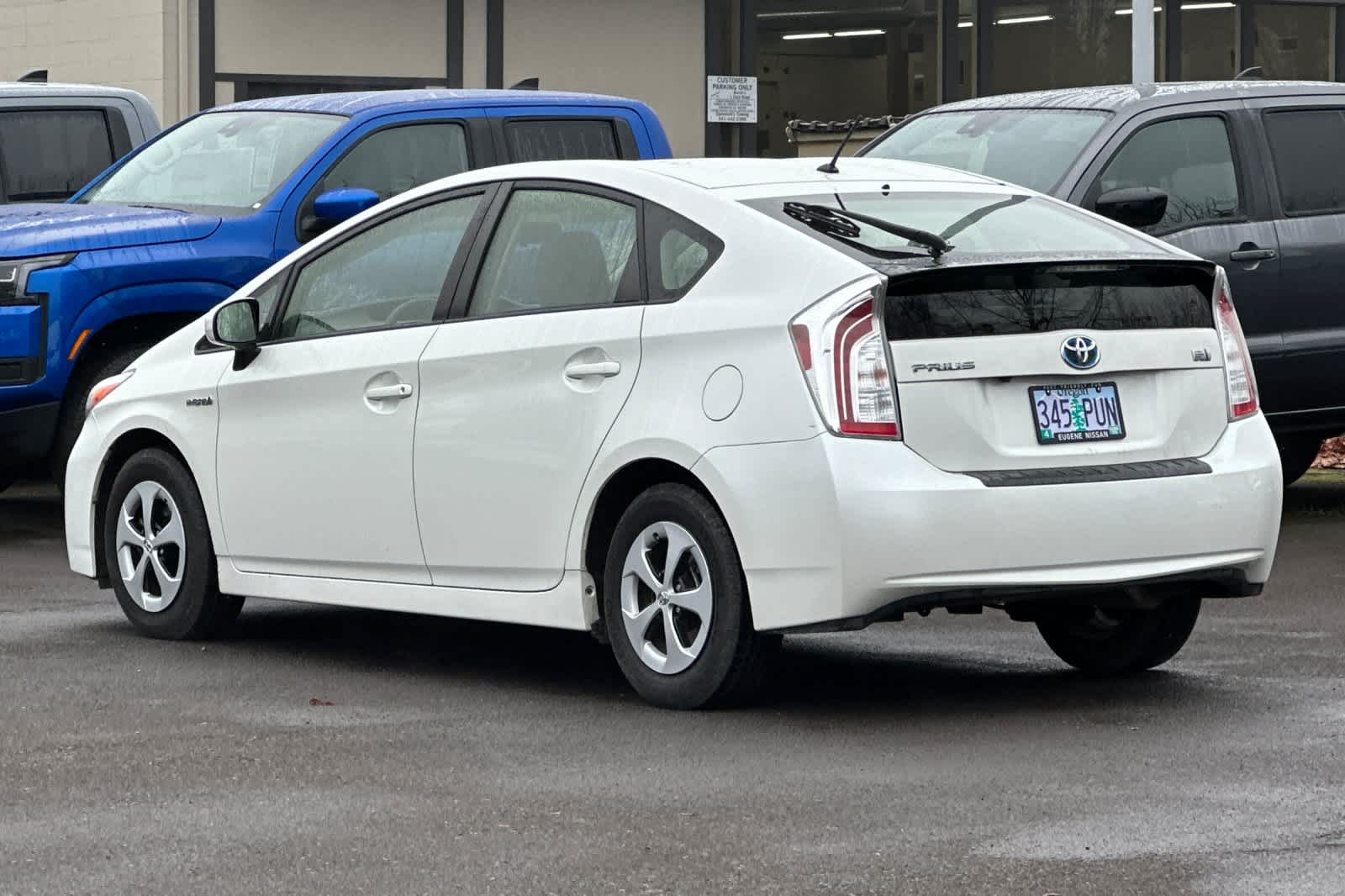 Thumbnail: 2015 Toyota Prius - 6