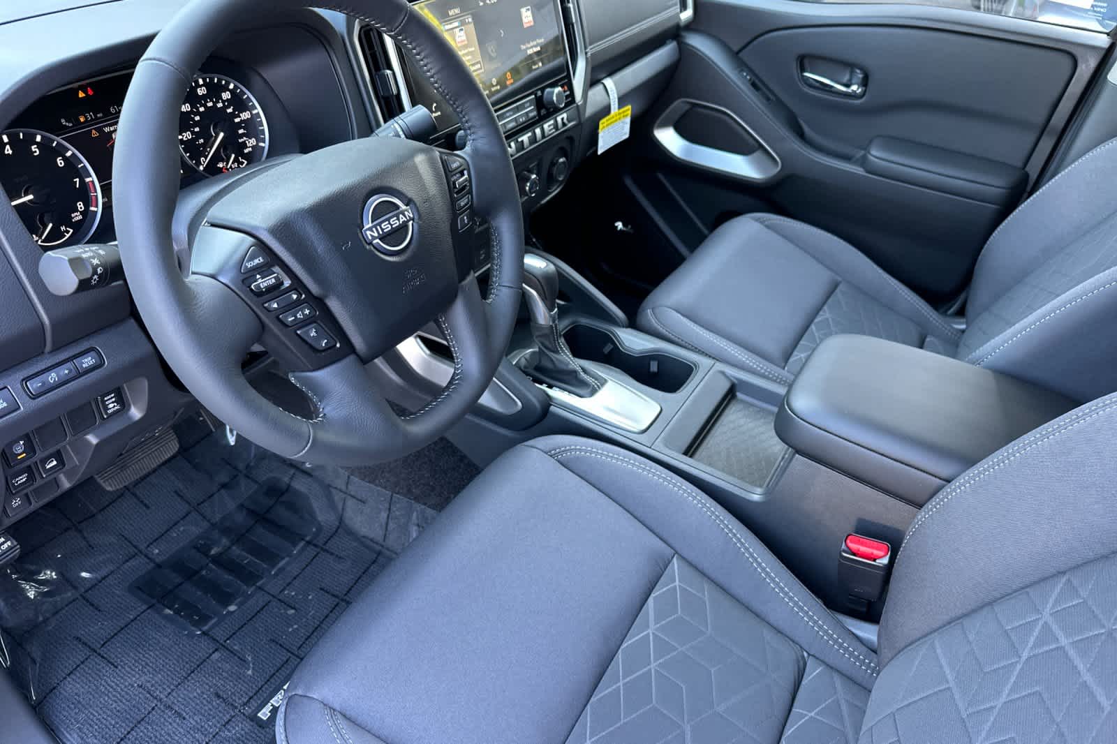 Thumbnail: 2025 Nissan Frontier - 11
