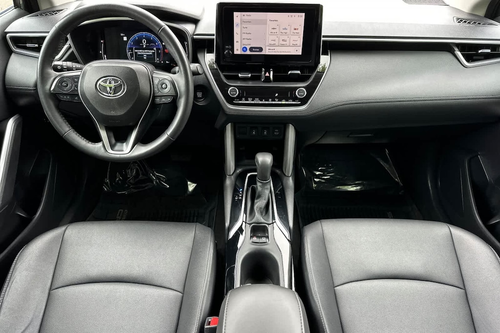 Used 2024 Toyota Corolla Cross XLE SUV