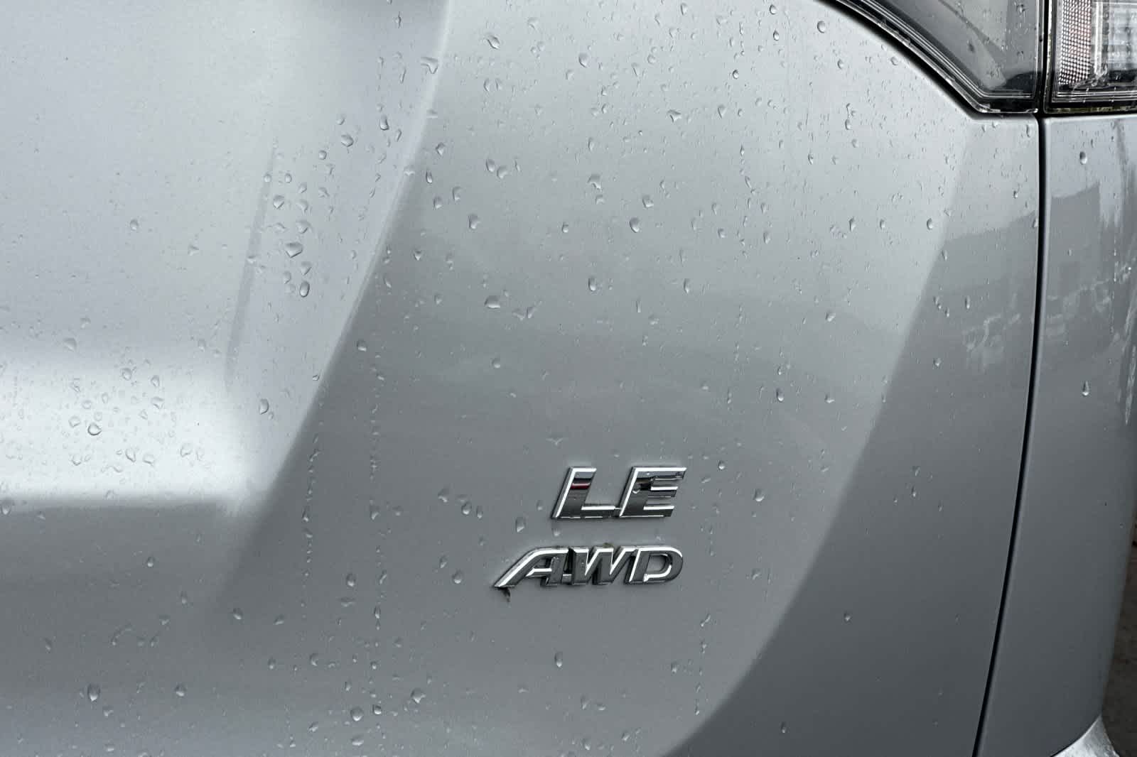 Thumbnail: 2018 Toyota RAV4 - 26