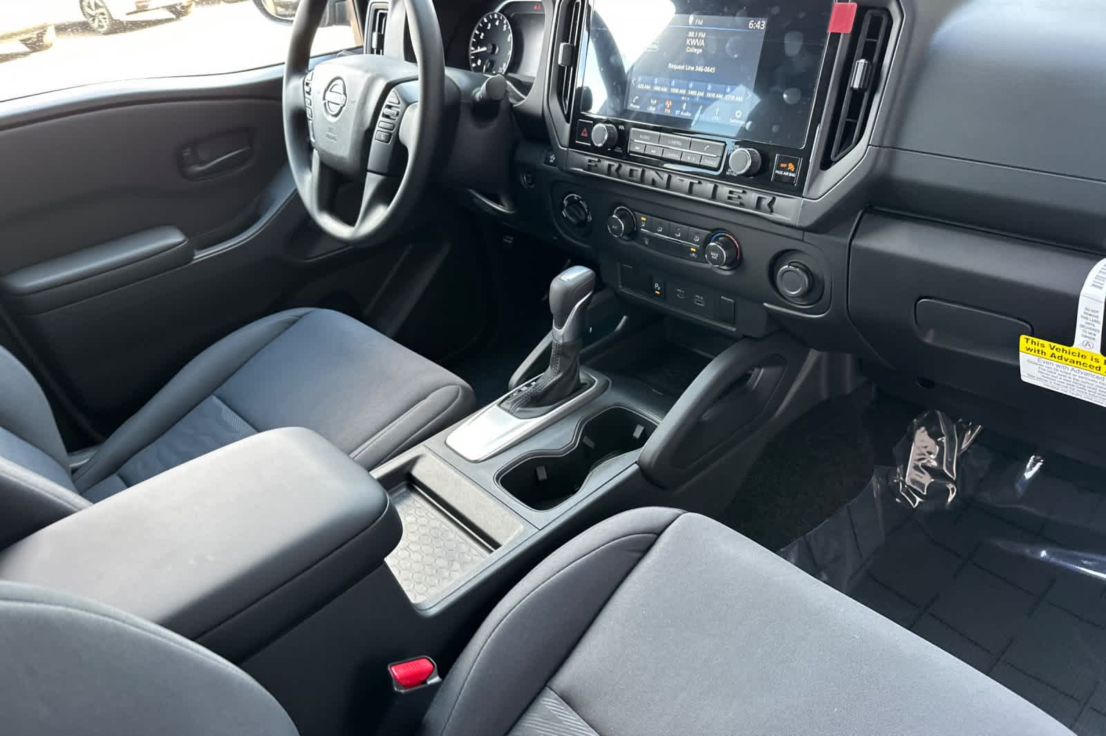 Thumbnail: 2025 Nissan Frontier - 15