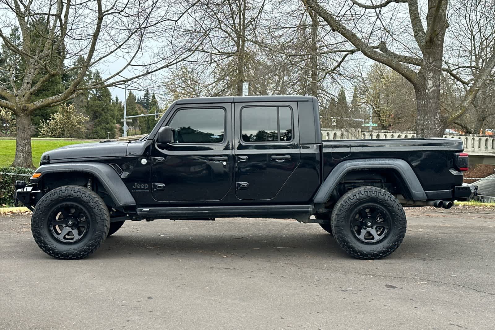 Thumbnail: 2020 Jeep Gladiator - 5