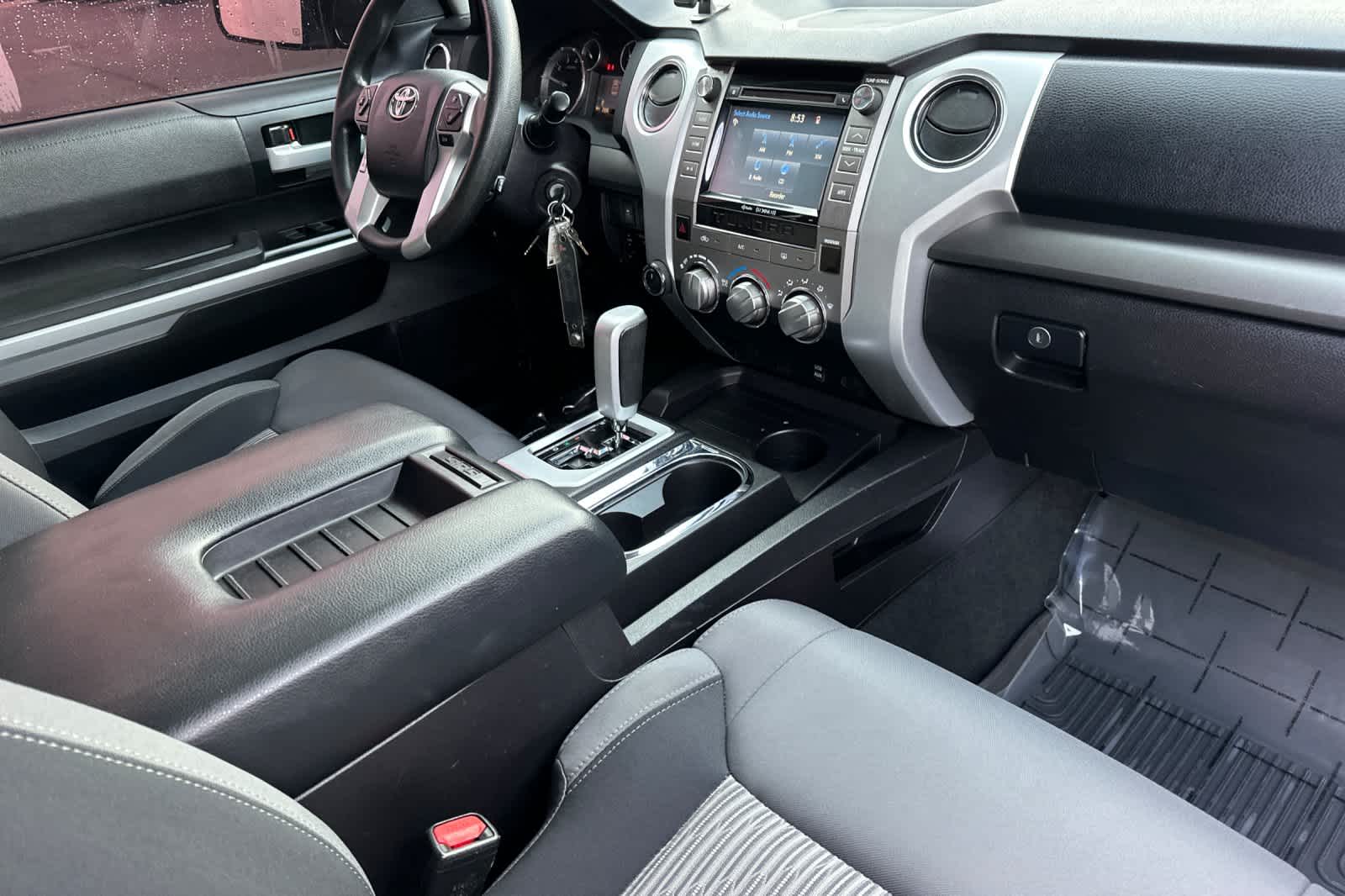 Thumbnail: 2016 Toyota Tundra - 15