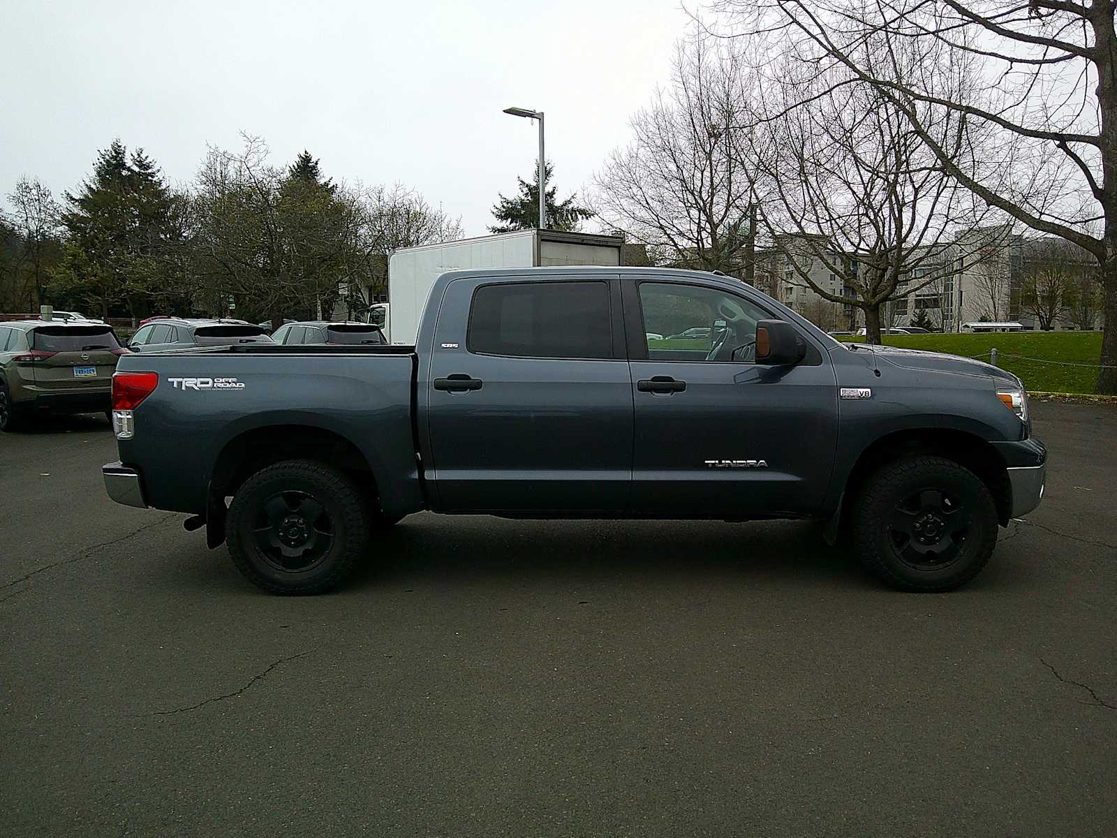 Thumbnail: 2010 Toyota Tundra - 6