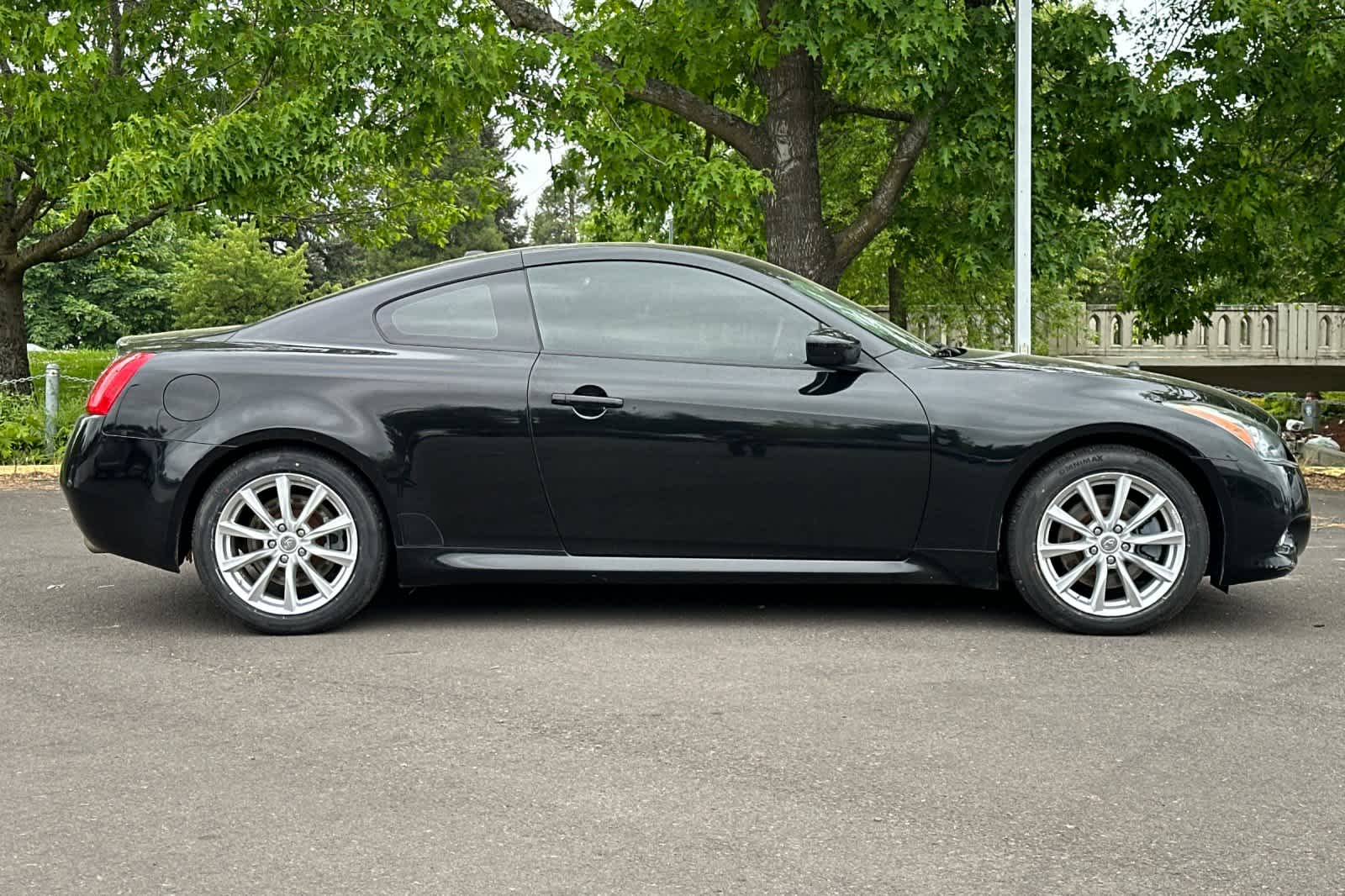 Thumbnail: 2012 INFINITI G37 - 8