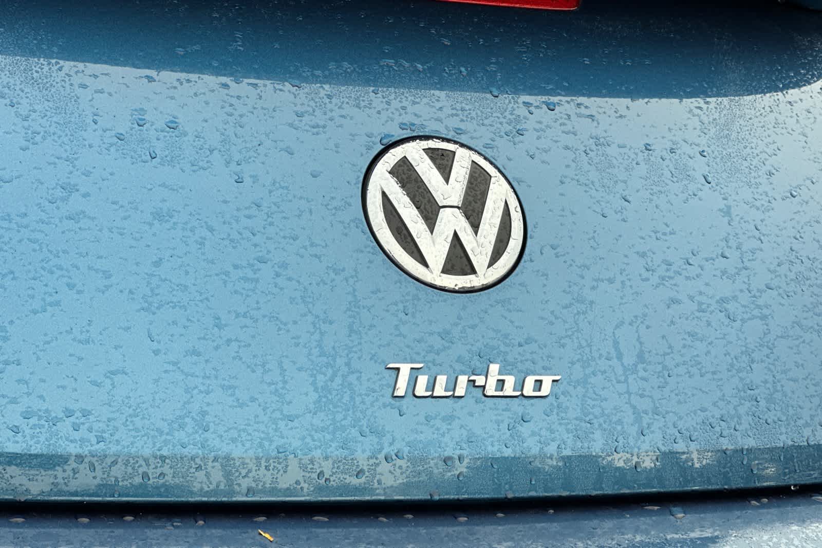 Thumbnail: 2017 Volkswagen Beetle - 27