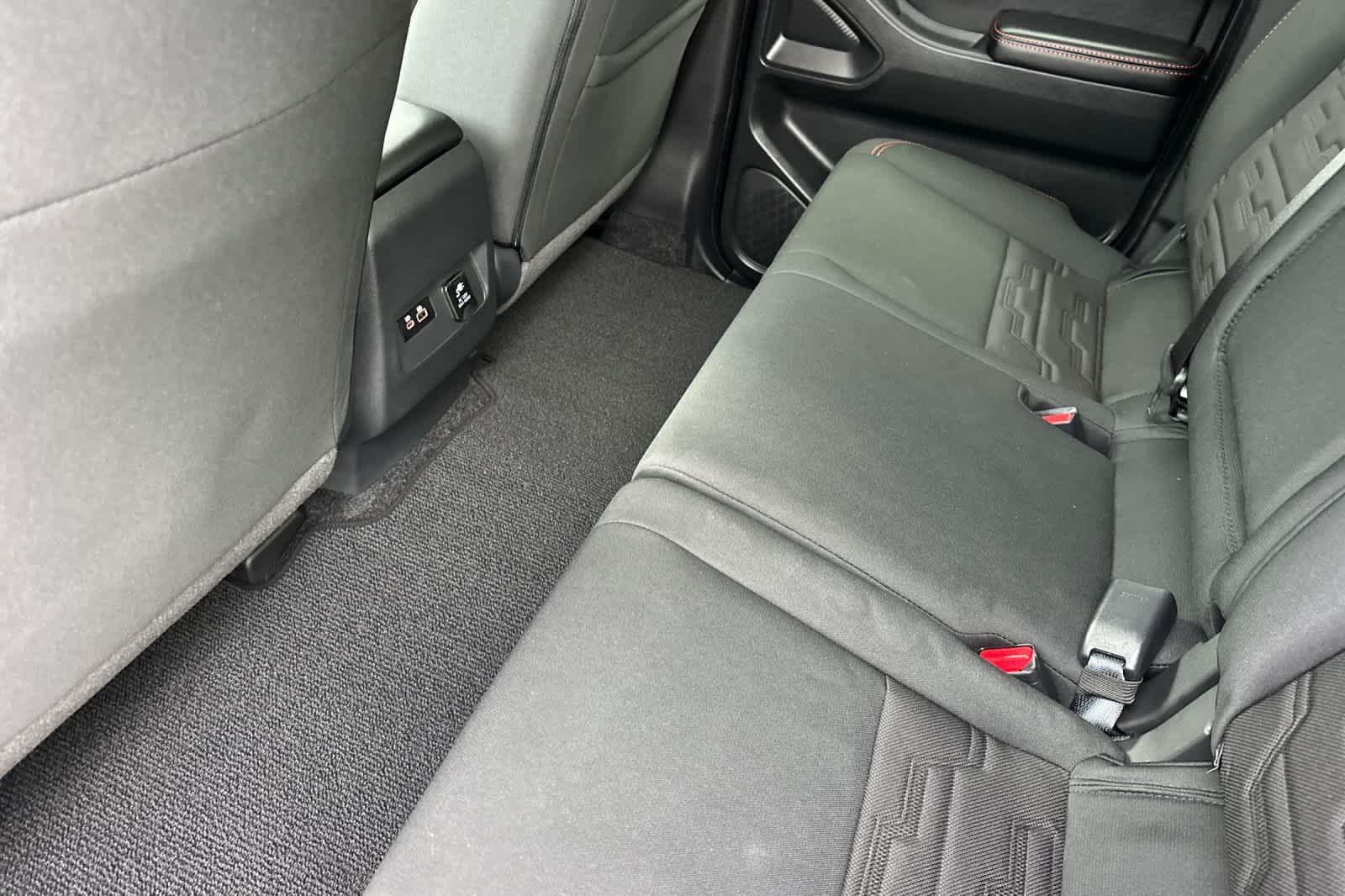 Thumbnail: 2026 Nissan Frontier - 4