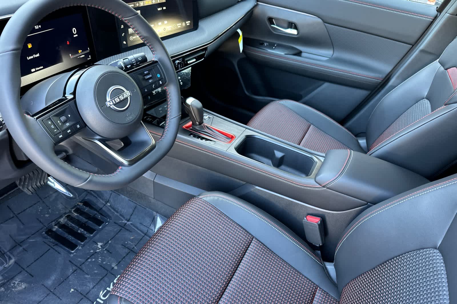Thumbnail: 2025 Nissan Kicks - 11