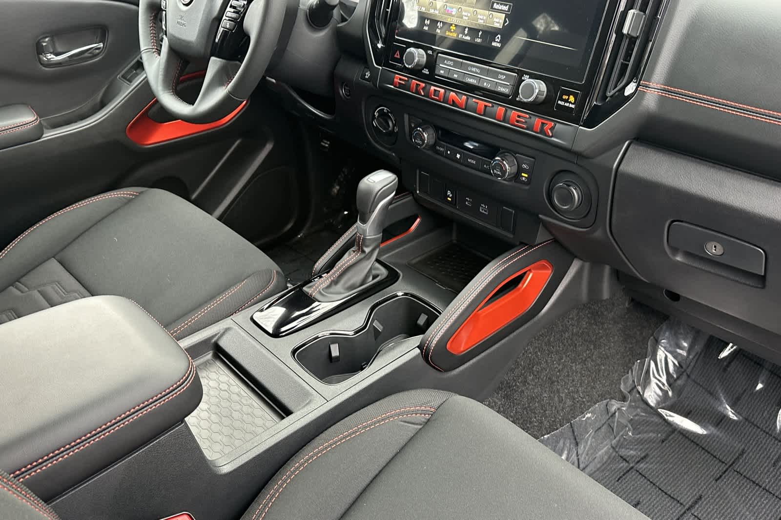 Thumbnail: 2025 Nissan Frontier - 15