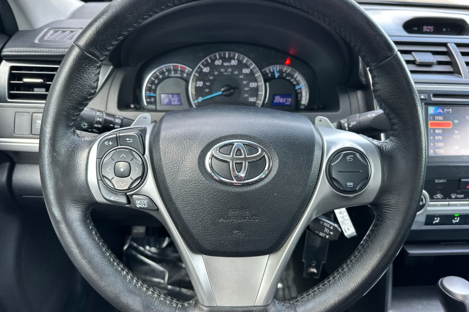 Thumbnail: 2013 Toyota Camry - 20