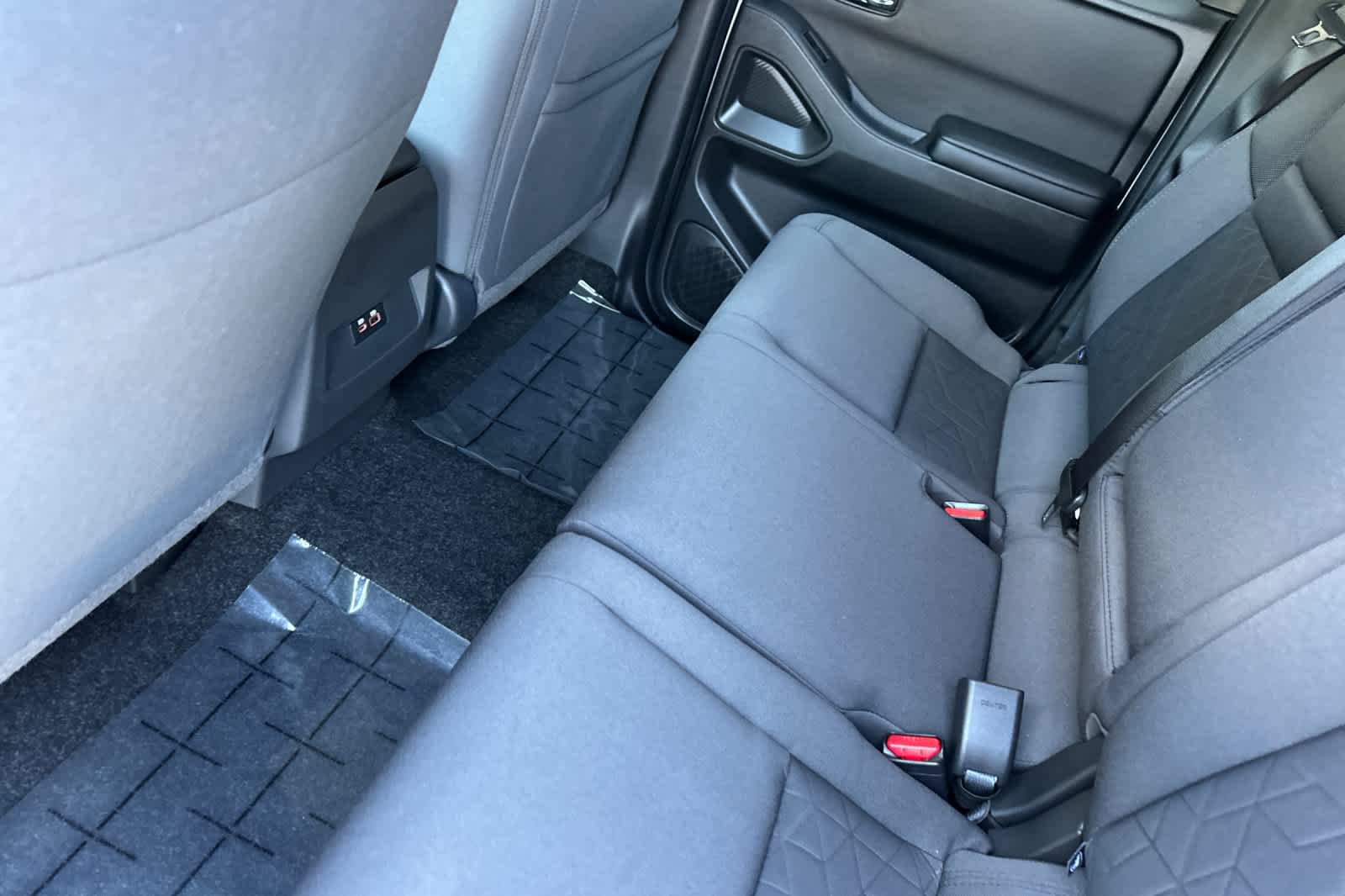 Thumbnail: 2025 Nissan Frontier - 4