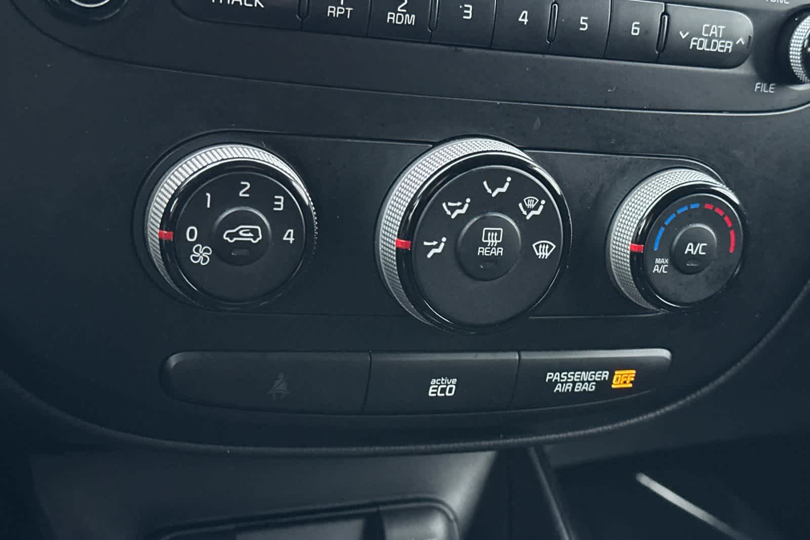 Thumbnail: 2015 Kia Soul - 19