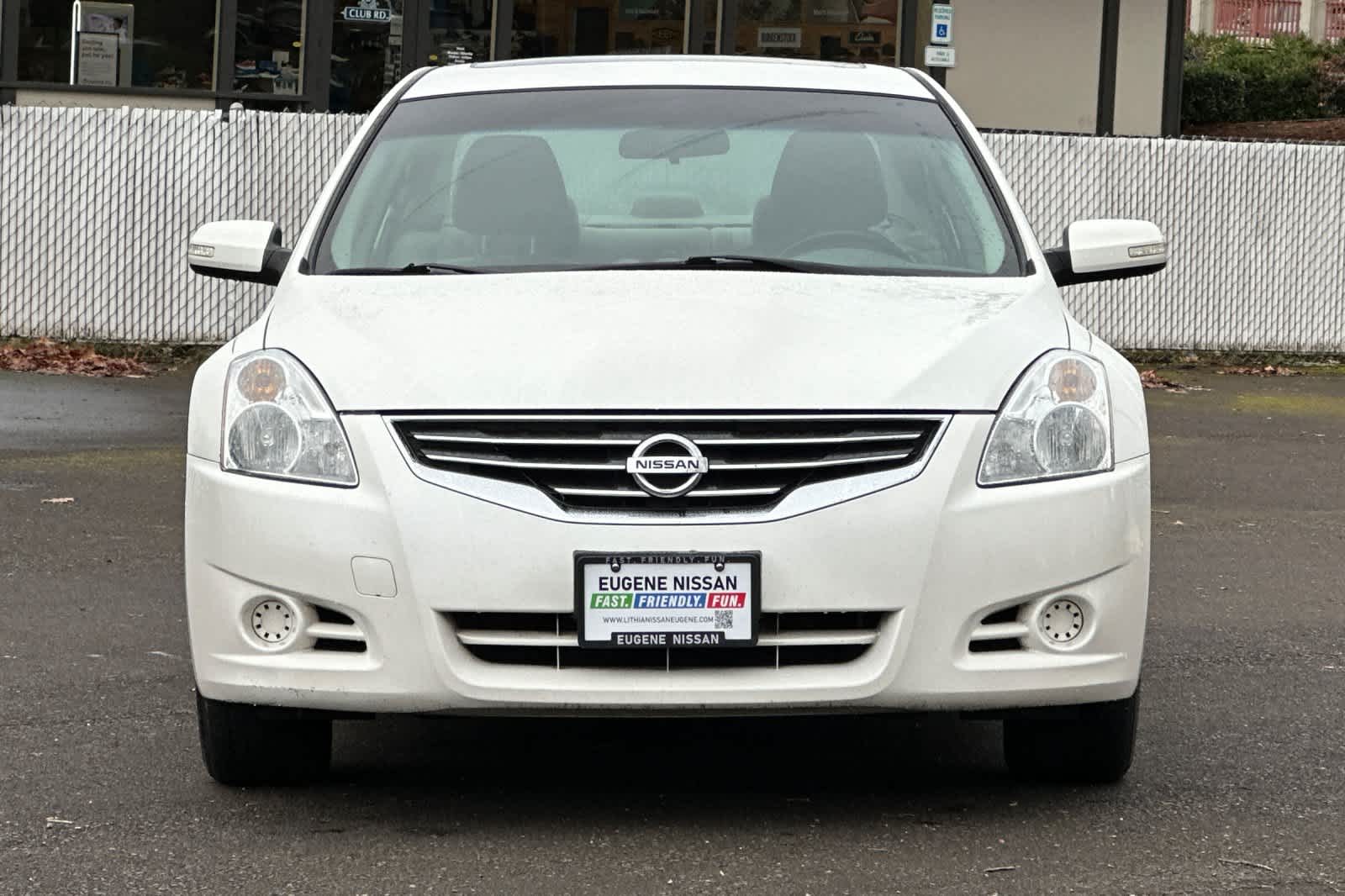 Thumbnail: 2010 Nissan Altima - 10