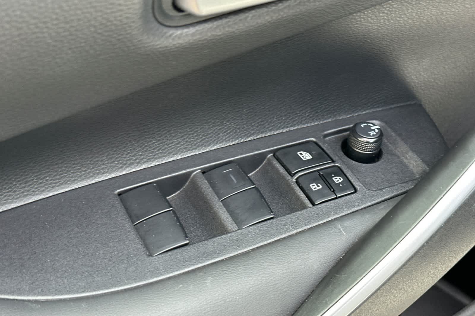 Thumbnail: 2023 Toyota Corolla - 13