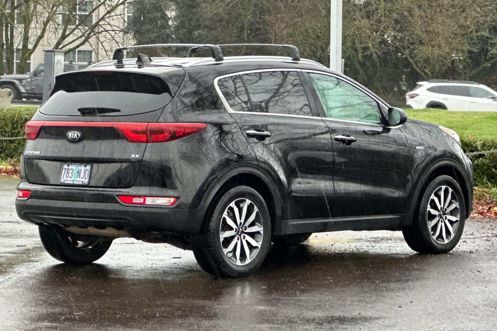 Used 2017 Kia Sportage EX with VIN KNDPNCAC4H7076947 for sale in Eugene, OR