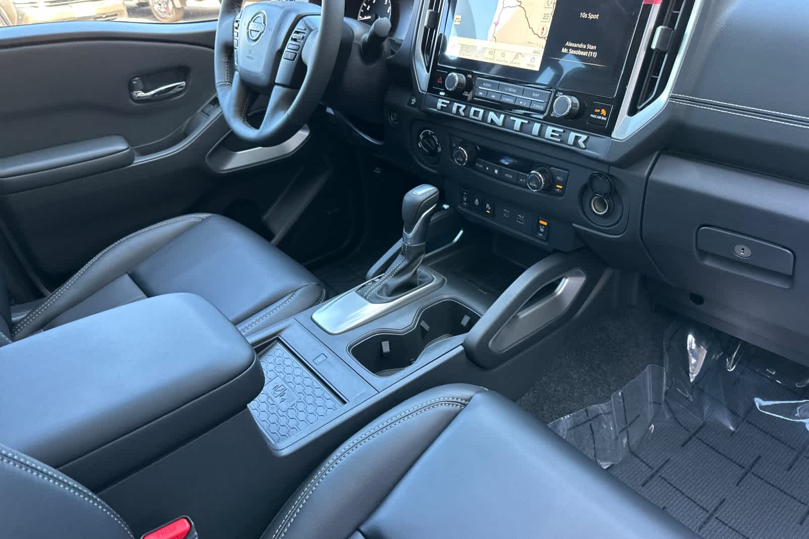 Thumbnail: 2025 Nissan Frontier - 15
