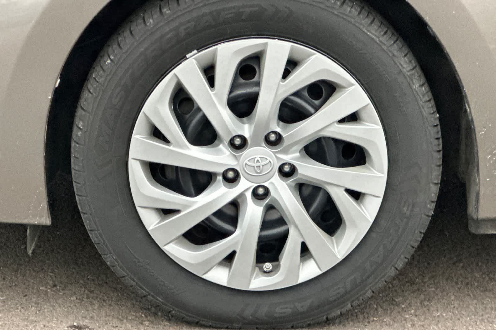 Thumbnail: 2018 Toyota Corolla - 24