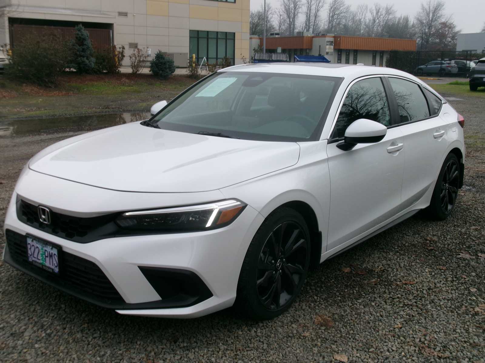 2024 Honda Civic Hatchback EX-L's photo