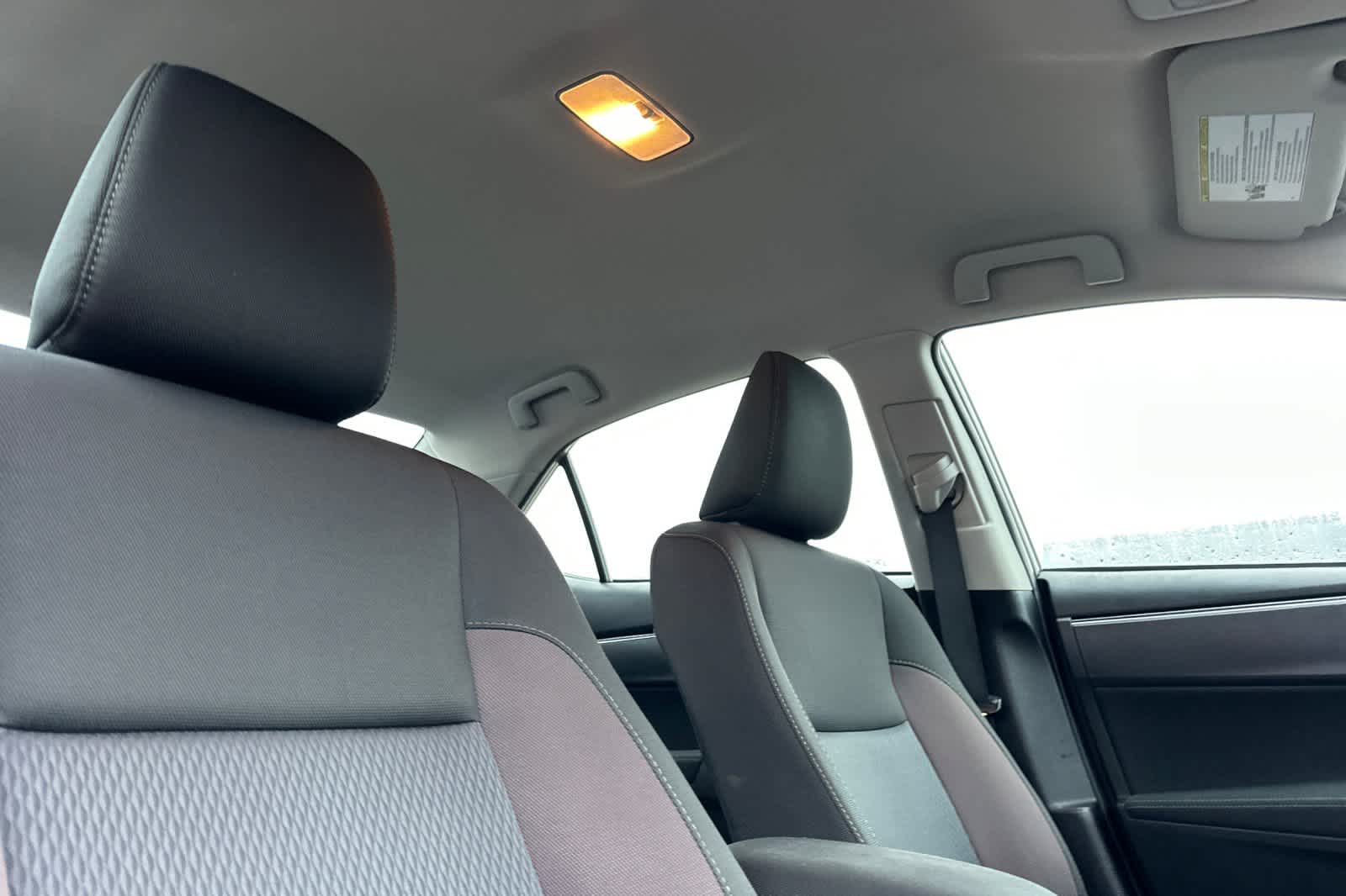 Thumbnail: 2018 Toyota Corolla - 16