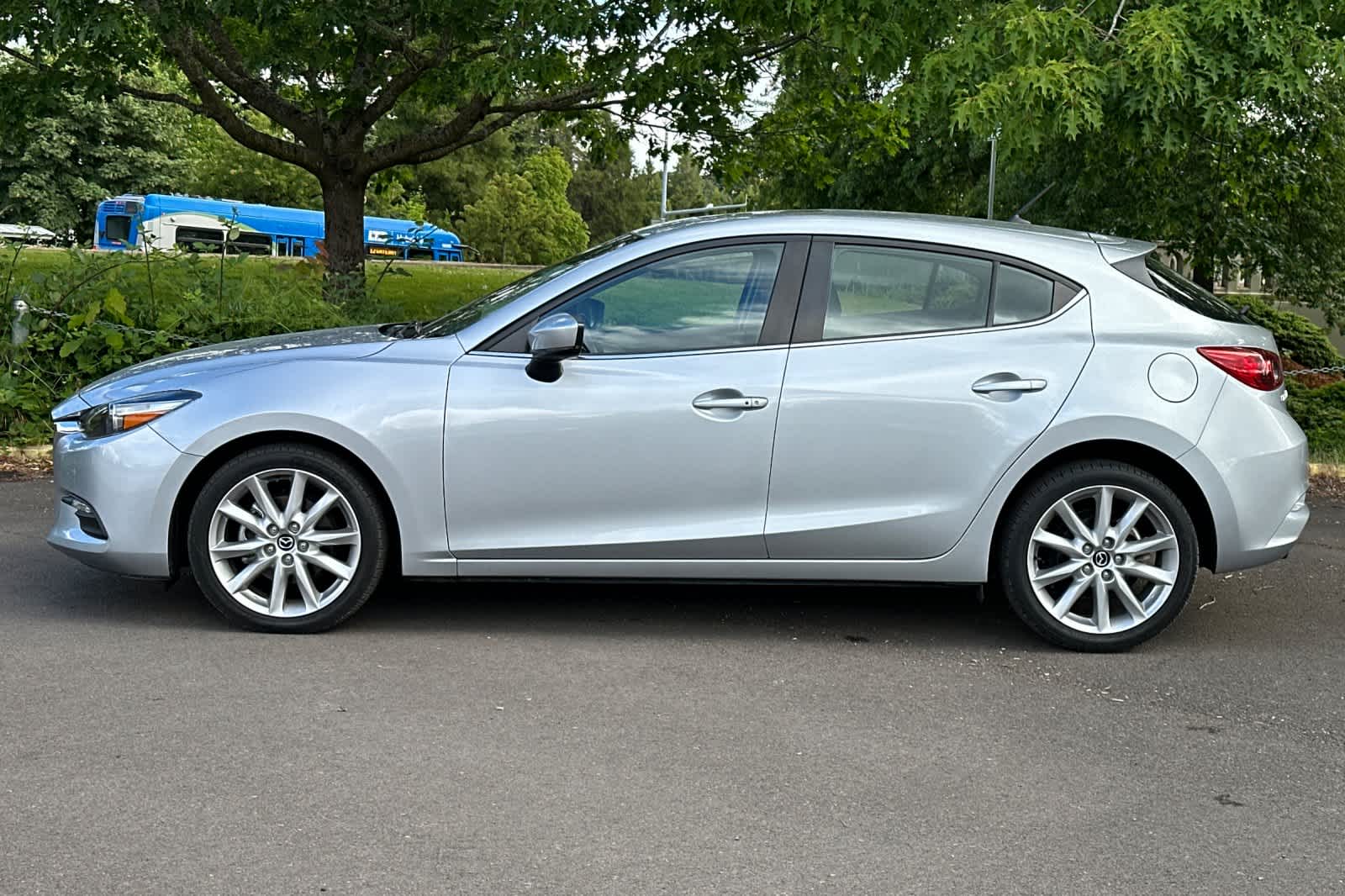 Thumbnail: 2017 Mazda Mazda3 - 4