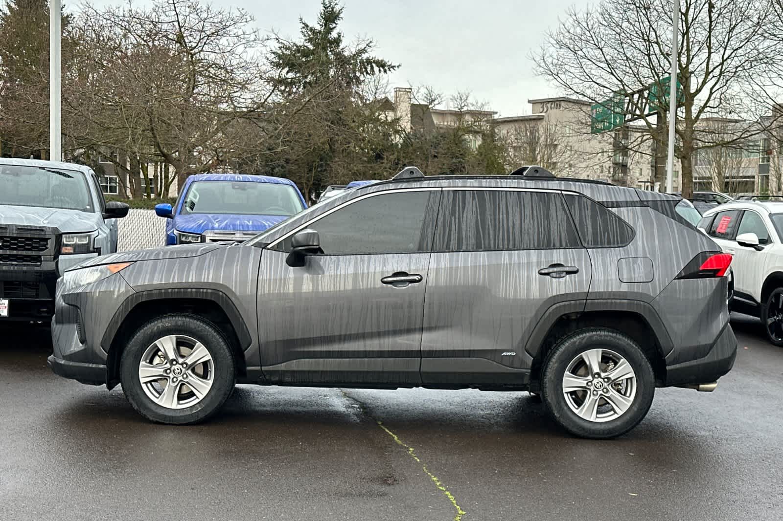 Thumbnail: 2022 Toyota RAV4 - 5