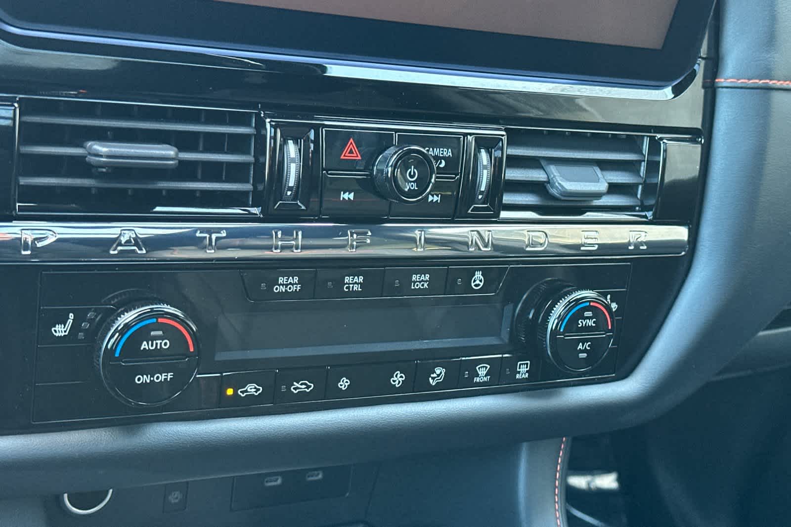 Thumbnail: 2026 Nissan Pathfinder - 21