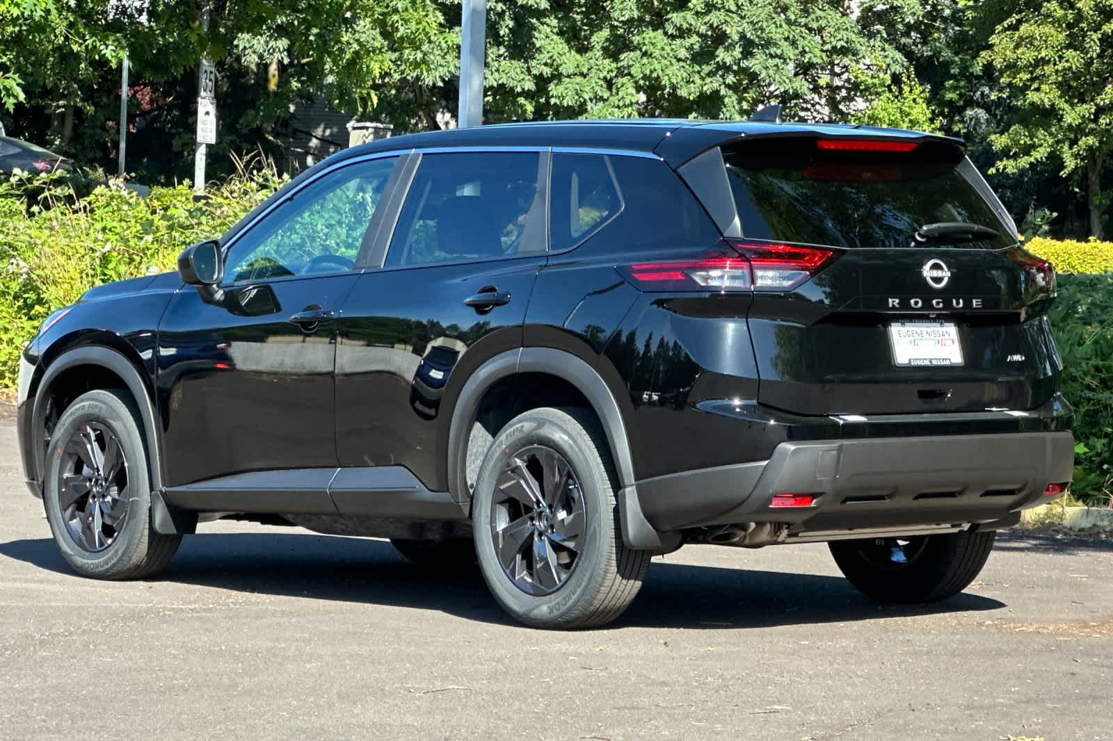 Thumbnail: 2026 Nissan Rogue - 6