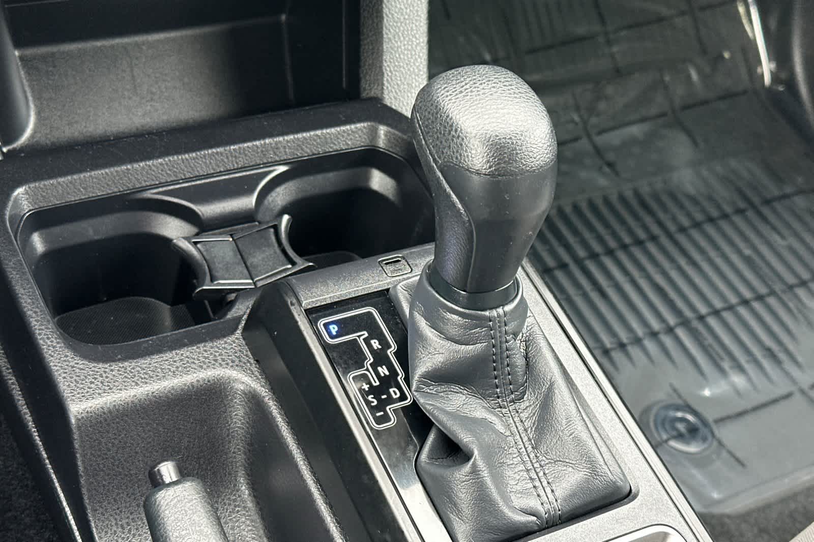 Thumbnail: 2023 Toyota Tacoma - 19