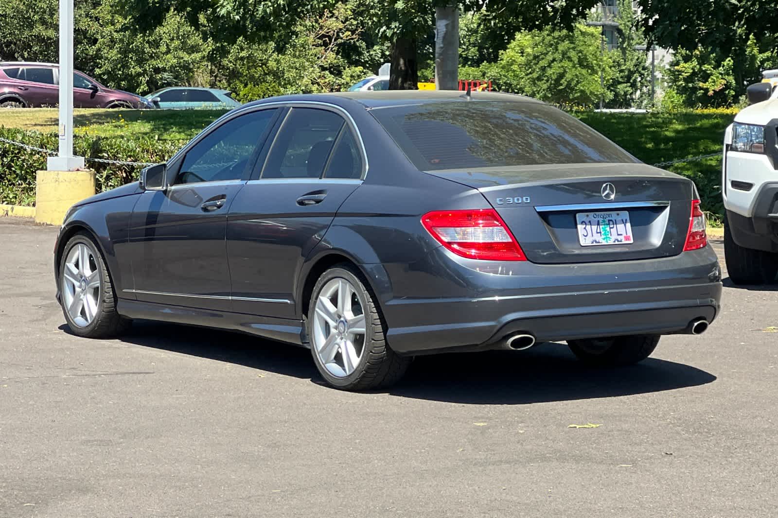 Thumbnail: 2010 Mercedes-Benz C-Class - 6