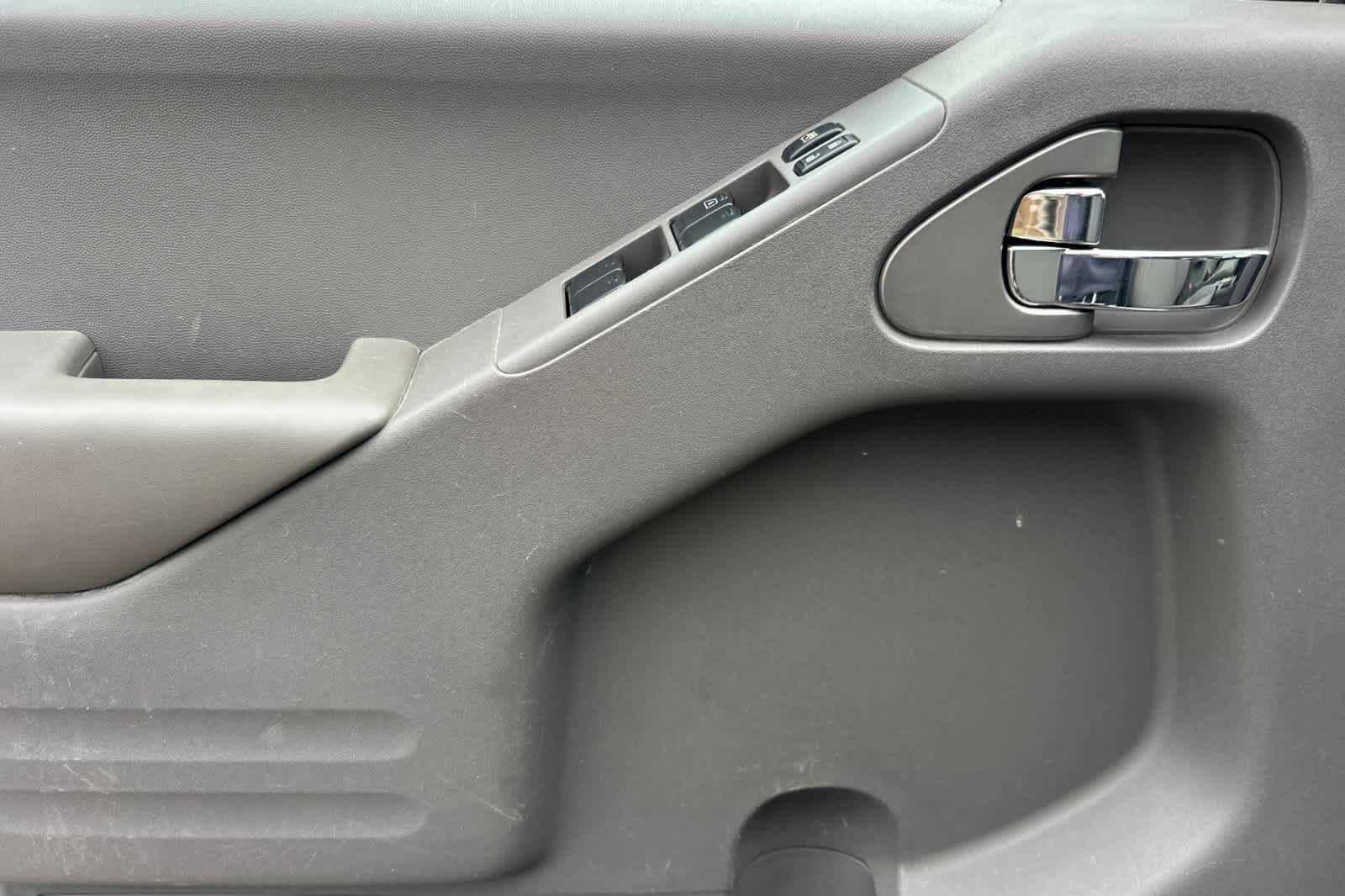 Thumbnail: 2019 Nissan Frontier - 12