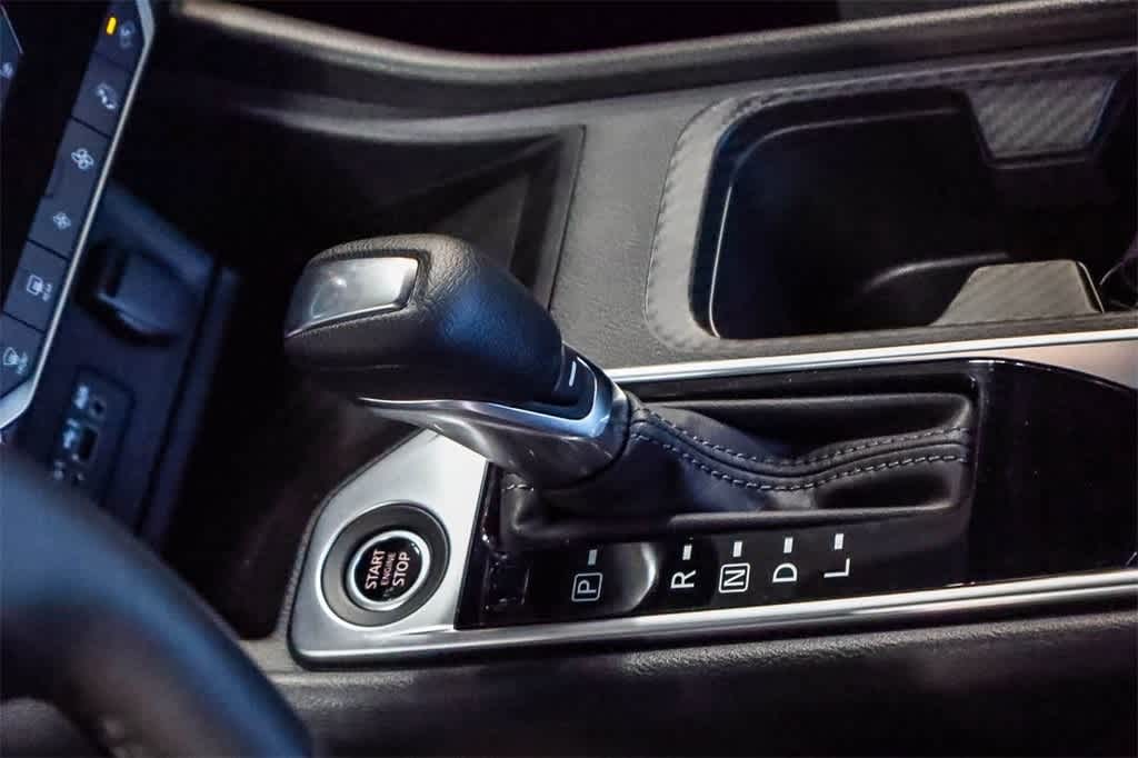 2025 Nissan Sentra SV 16