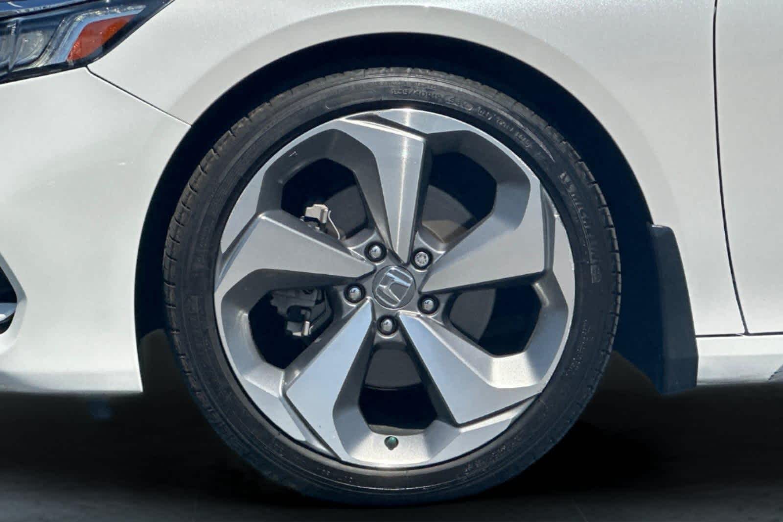 Thumbnail: 2018 Honda Accord - 26