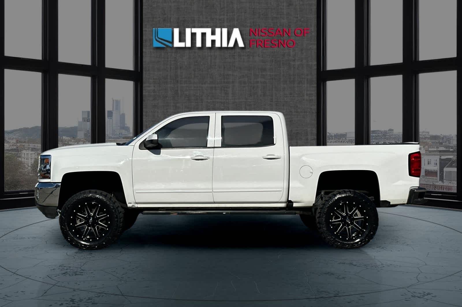 Thumbnail: 2018 Chevrolet Silverado 1500 - 5